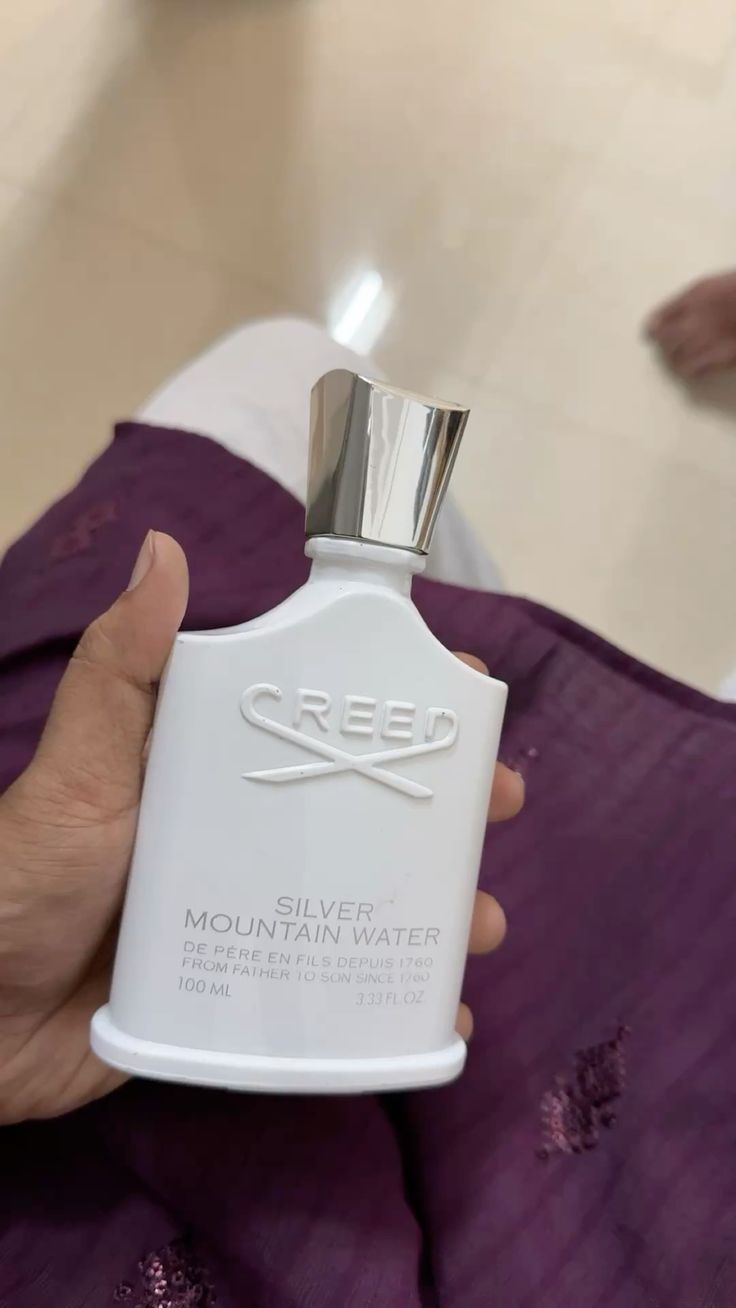 Frasco blanco de Silver Mountain Water de 100 ml