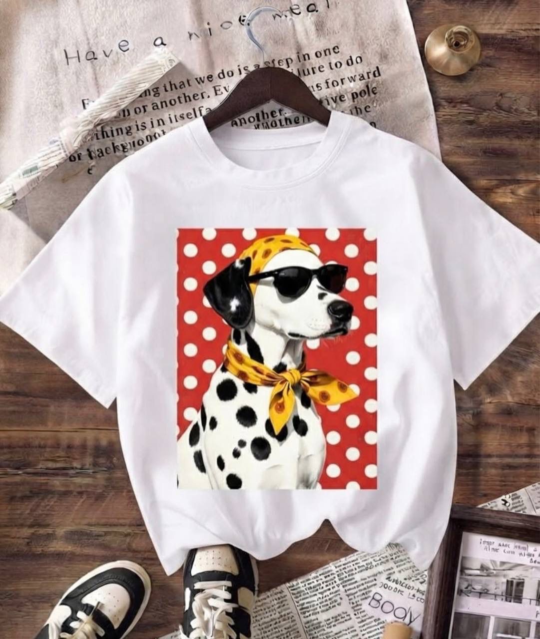 Camiseta Dalmatian Yellow Bandana