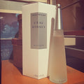 L'Eau d'Issey Issey Miyake EDT 100ml frasco cónico blanco plateado
