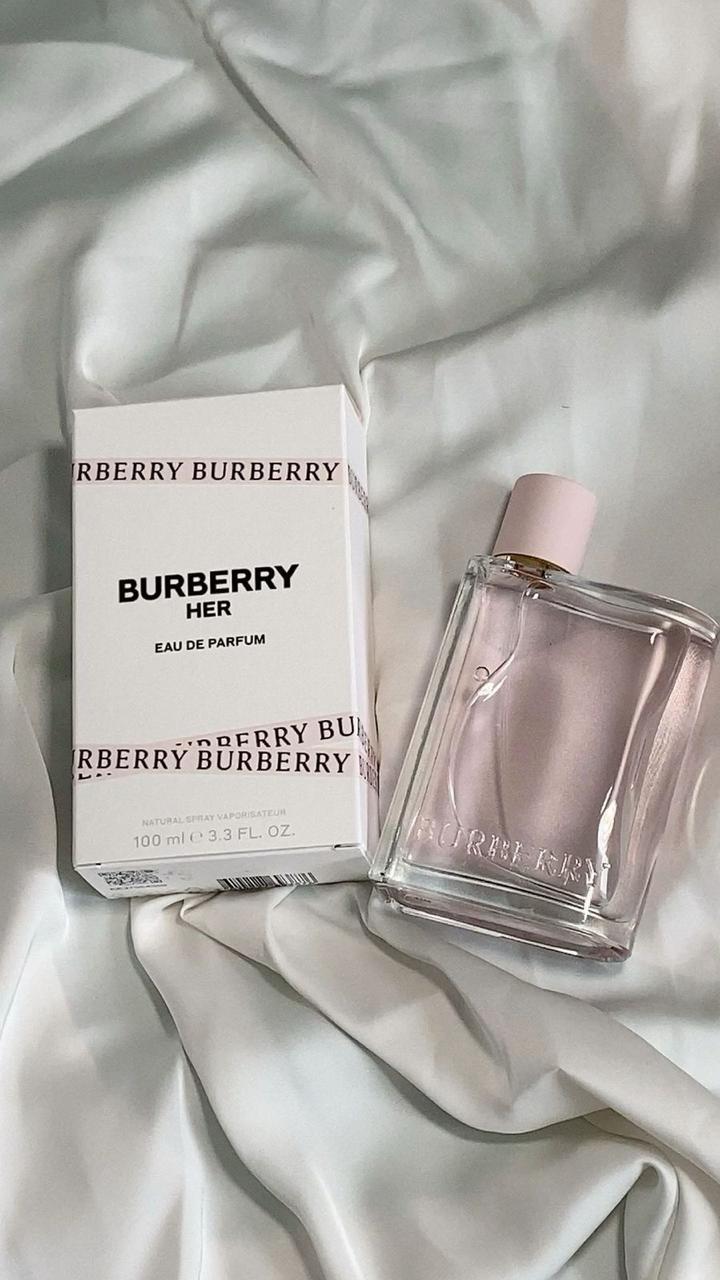 Burberry Her EDP 100ml frasco transparente con tapa rosa pálido