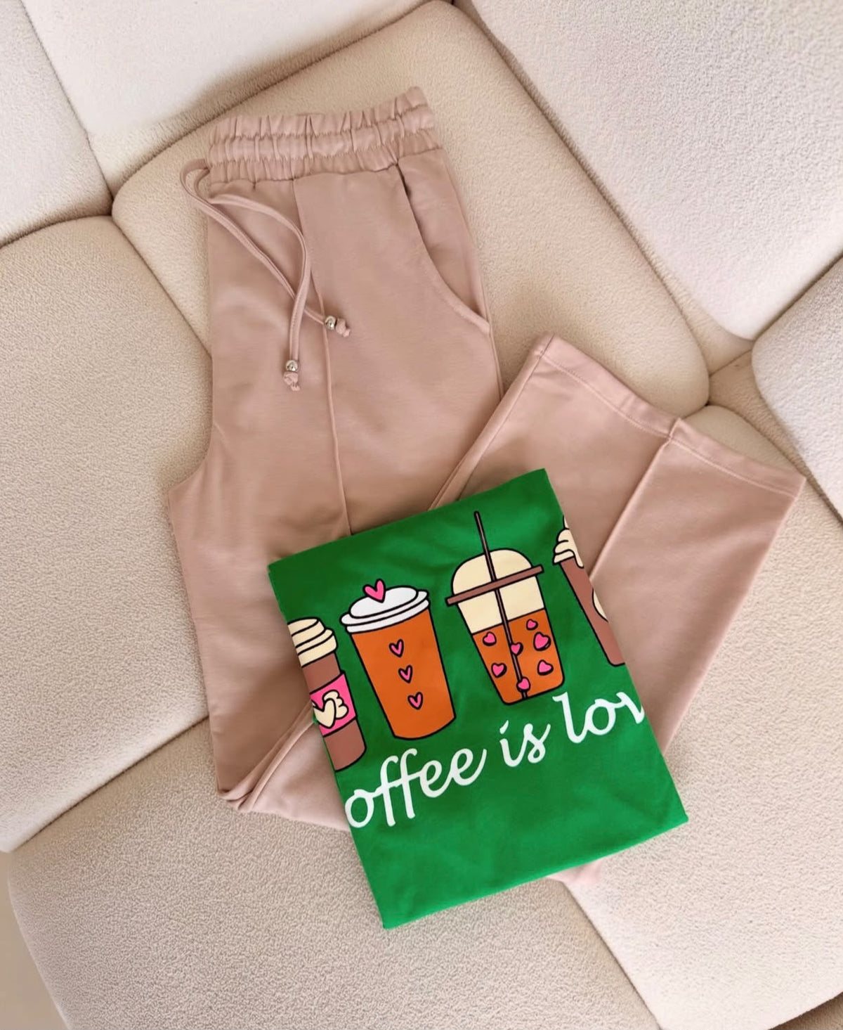 Conjunto Venita para mujer con pantalón y camiseta estampada