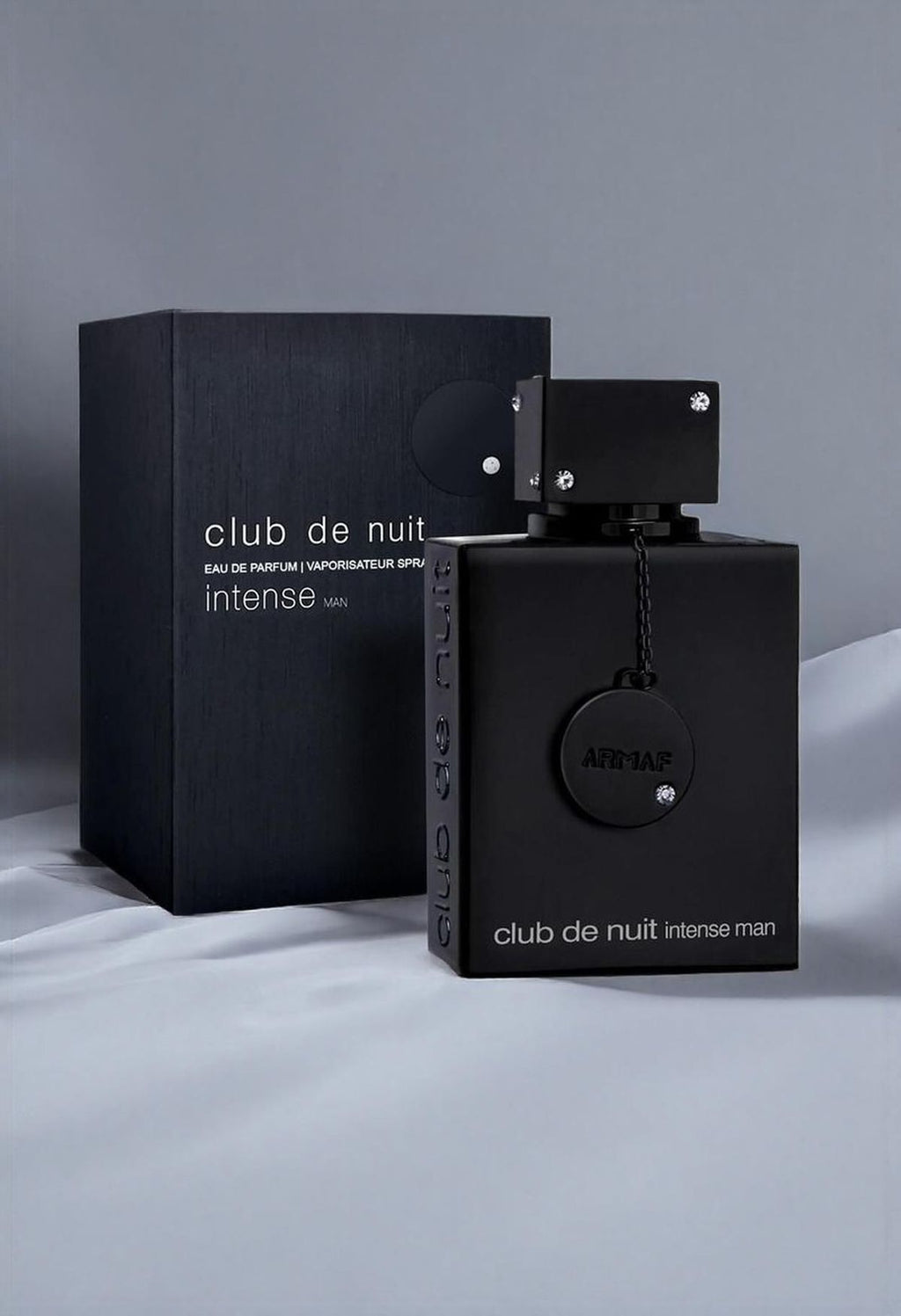 Club de Nuit Intense Man de 100 ml con frasco y caja negra